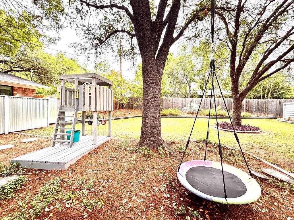 7505 Greenhaven Drive Austin TX 78757