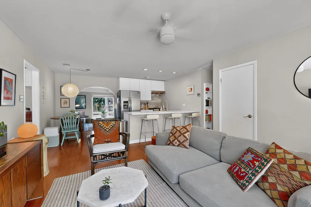 302 Rowland Drive Austin TX 78745