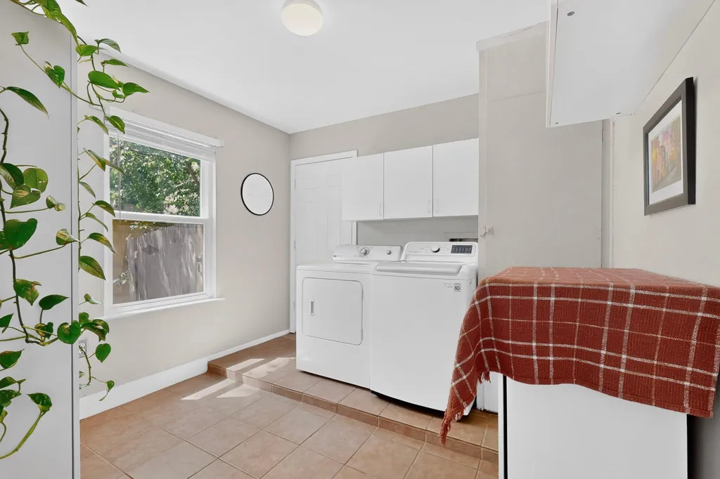 302 Rowland Drive Austin TX 78745