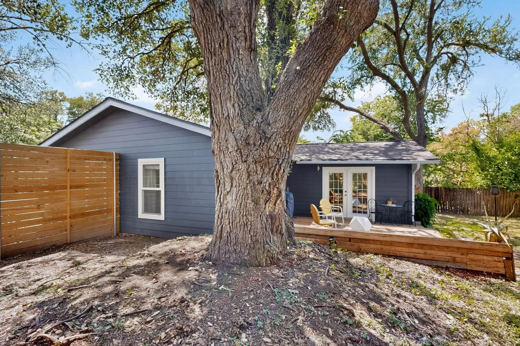 302 Rowland Drive Austin TX 78745