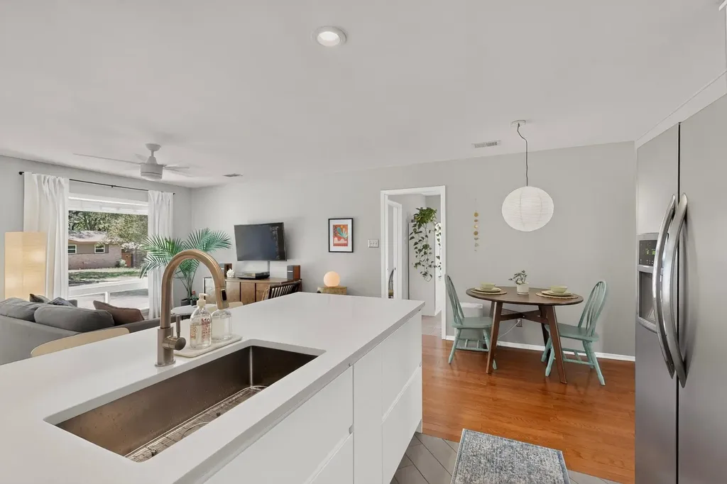 302 Rowland Drive Austin TX 78745