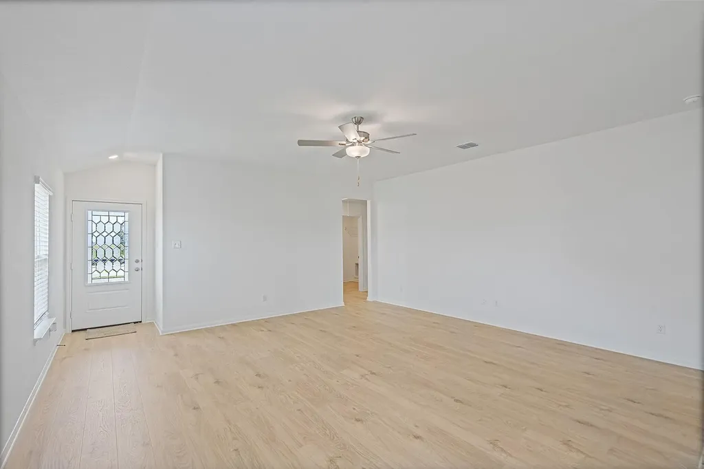 14601 Wahlbergs Way Elgin TX 78621