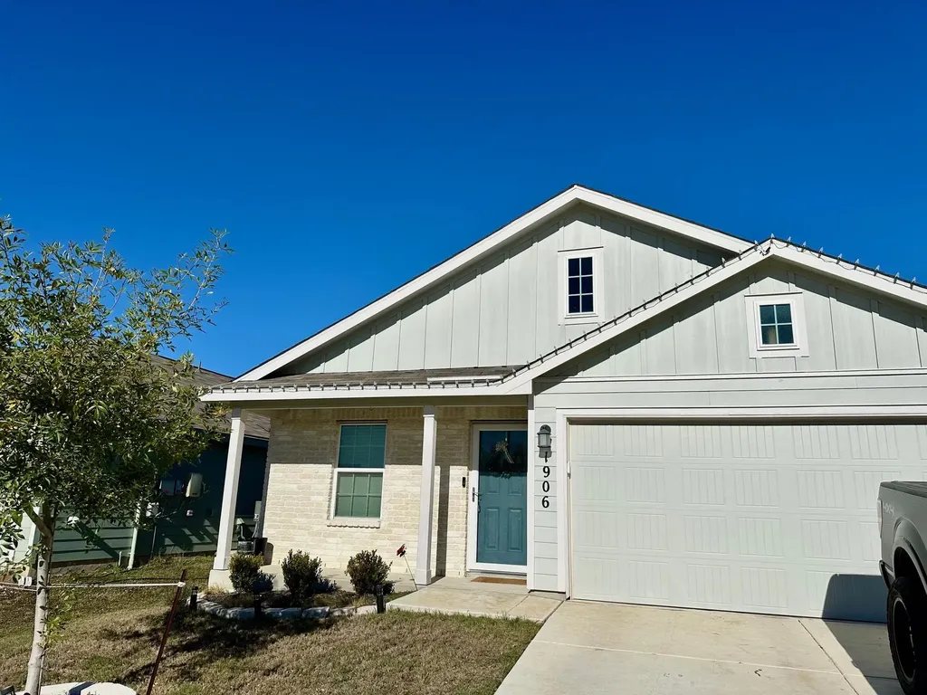 1906 Fieldfare Street New Braunfels TX 78130