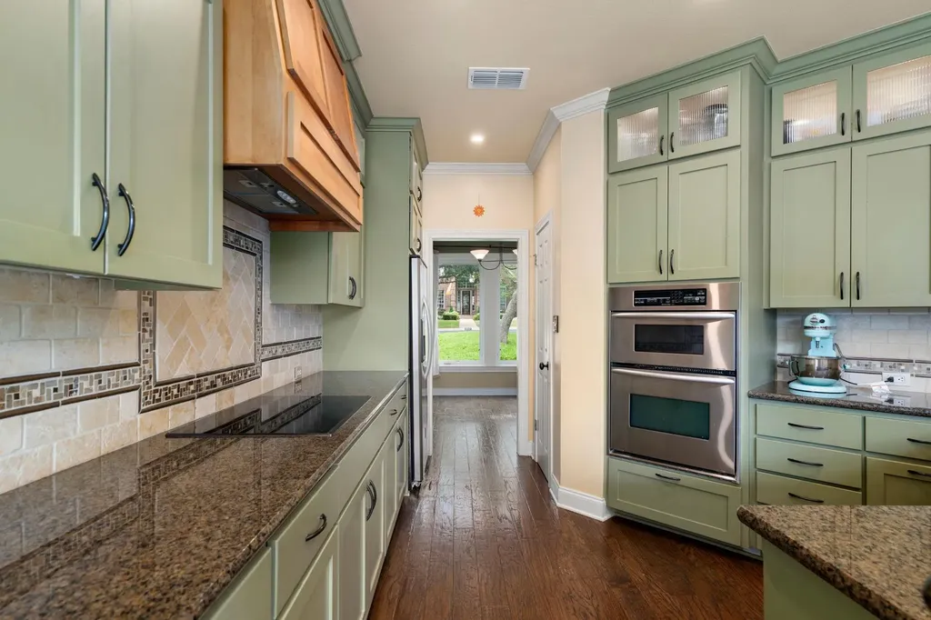2716 Bartons Bluff Lane Austin TX 78746