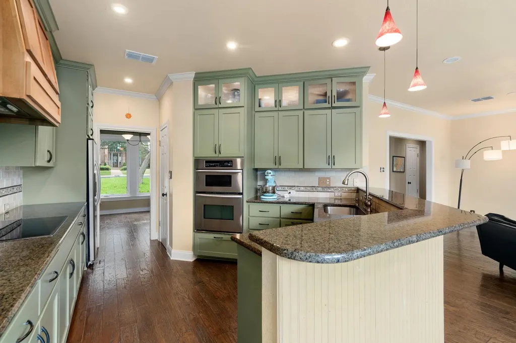 2716 Bartons Bluff Lane Austin TX 78746