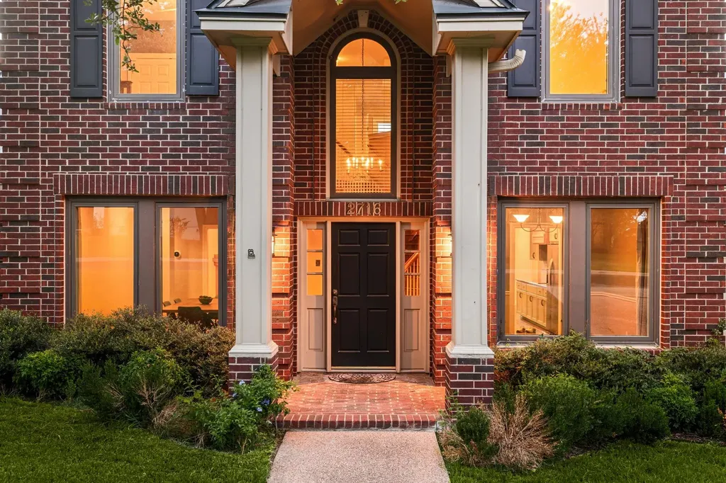 2716 Bartons Bluff Lane Austin TX 78746