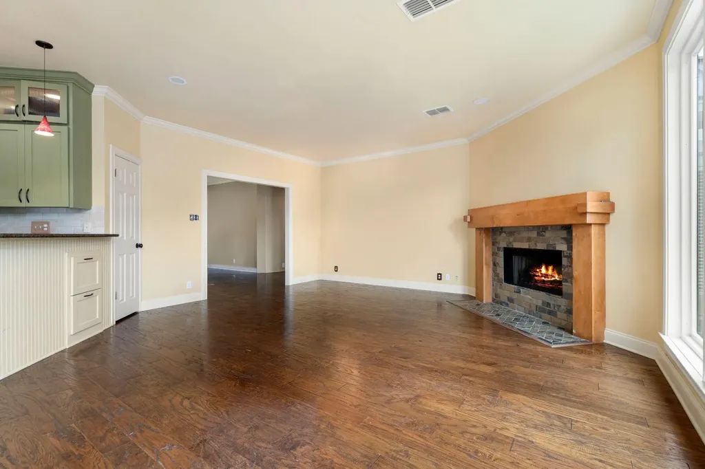 2716 Bartons Bluff Lane Austin TX 78746