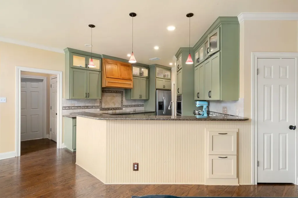 2716 Bartons Bluff Lane Austin TX 78746