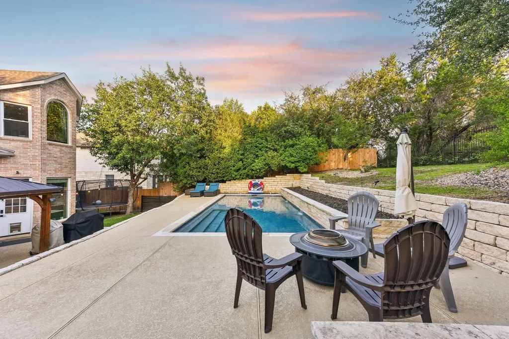 11937 Portobella Drive Austin TX 78732