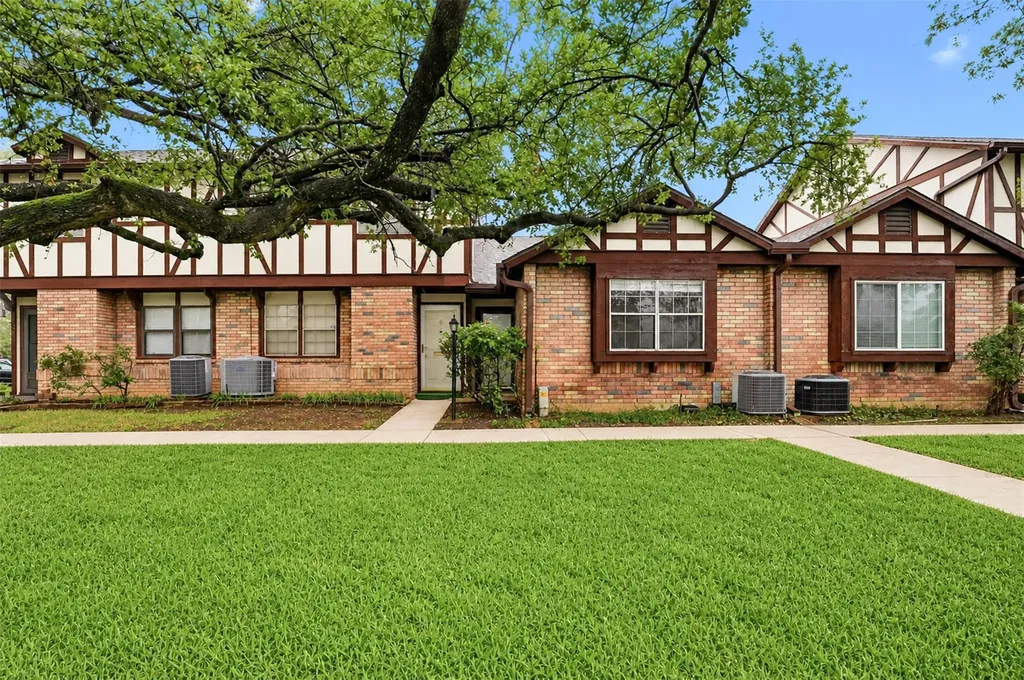 3505 Greystone Drive Austin TX 78731