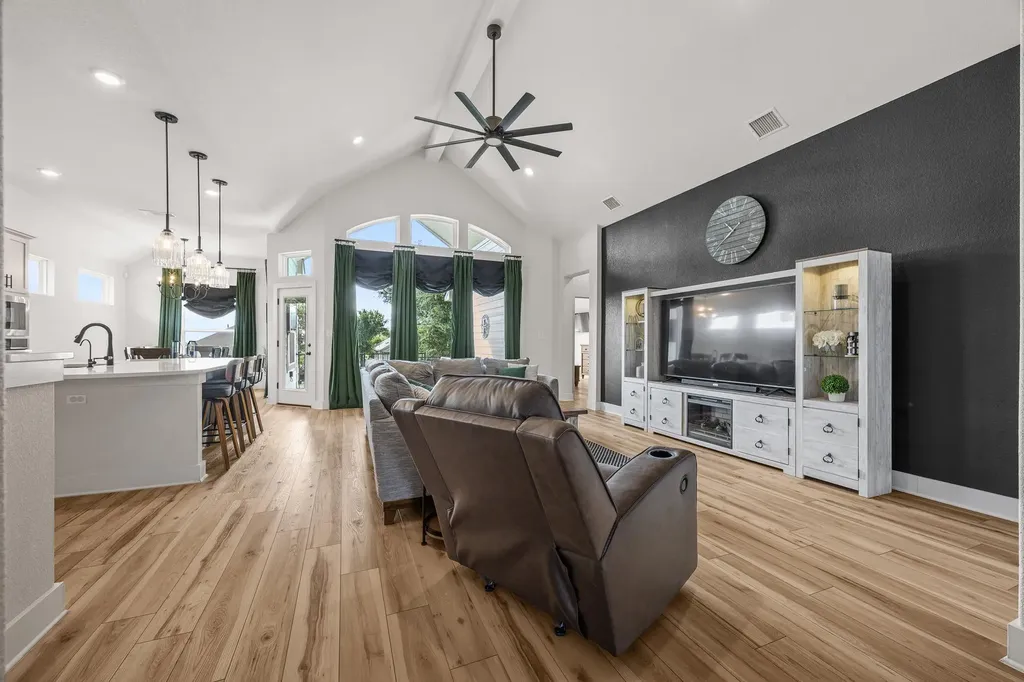 68 Rancho Trail Georgetown TX 78628