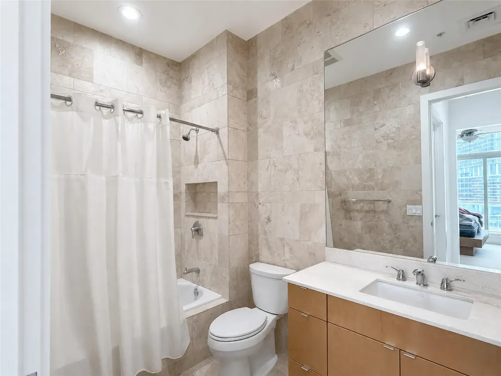 555 E 5th Street Austin TX 78701
