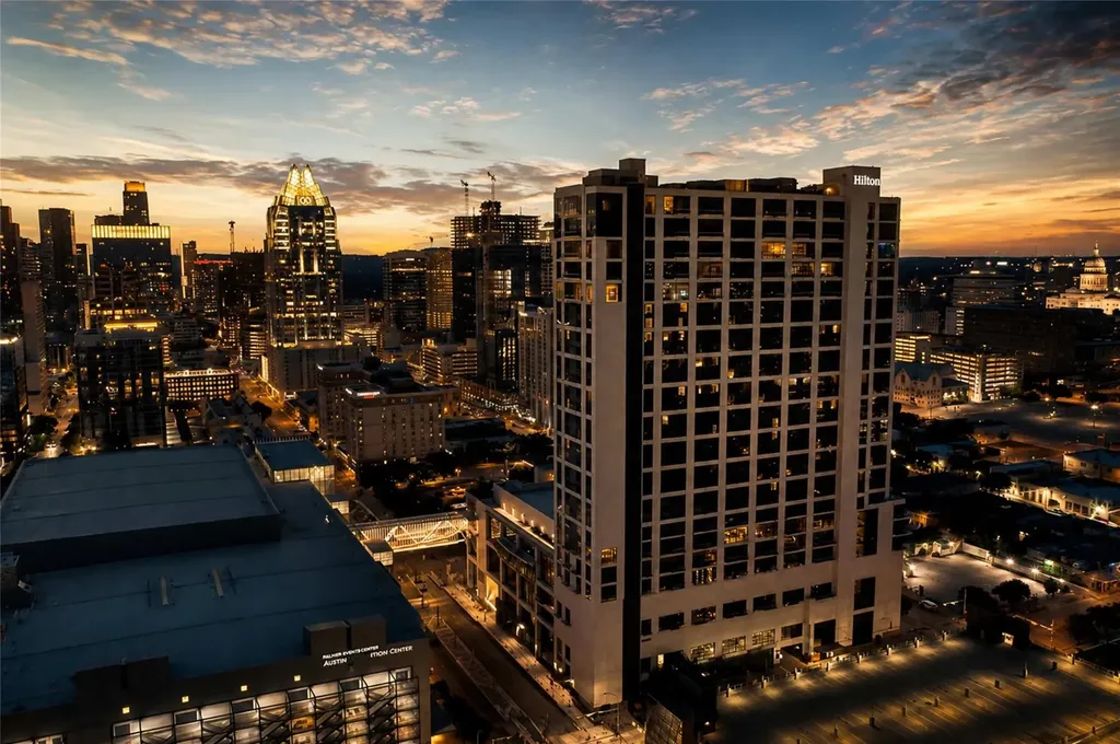 555 E 5th Street Austin TX 78701