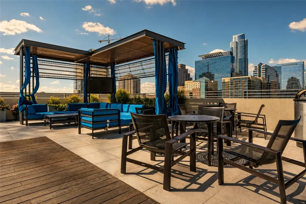 555 E 5th Street Austin TX 78701