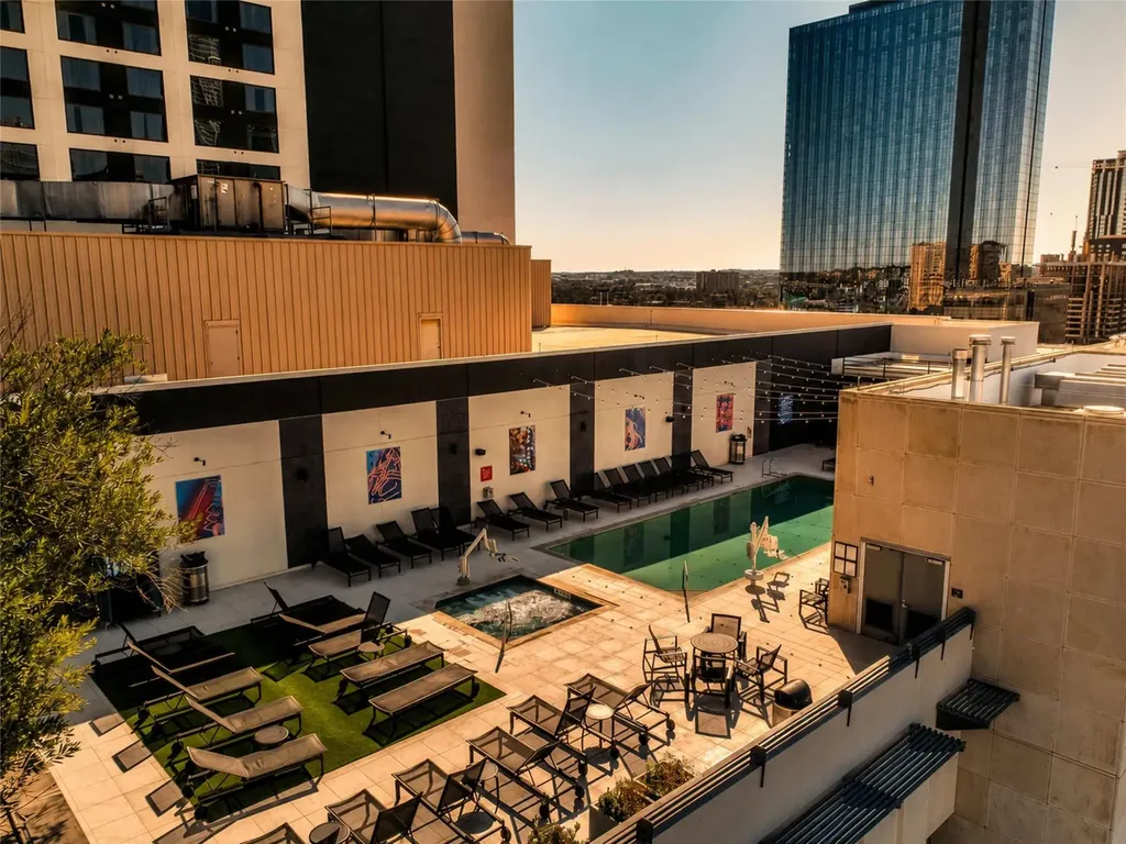 555 E 5th Street Austin TX 78701
