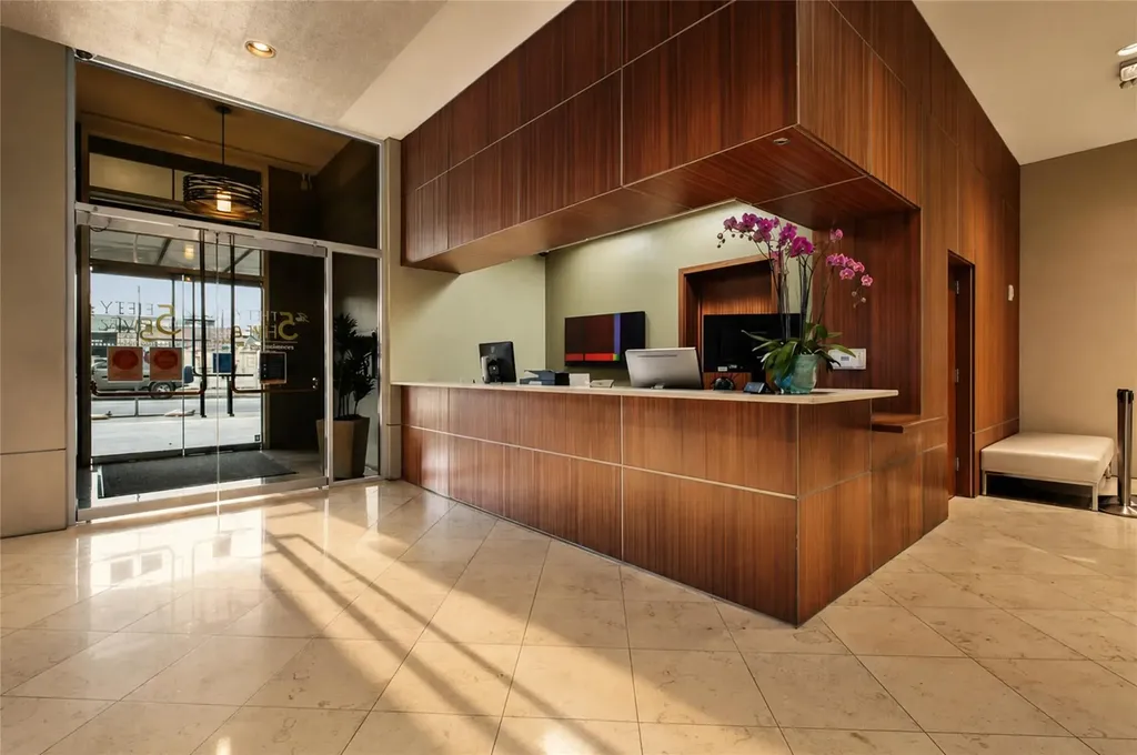 555 E 5th Street Austin TX 78701