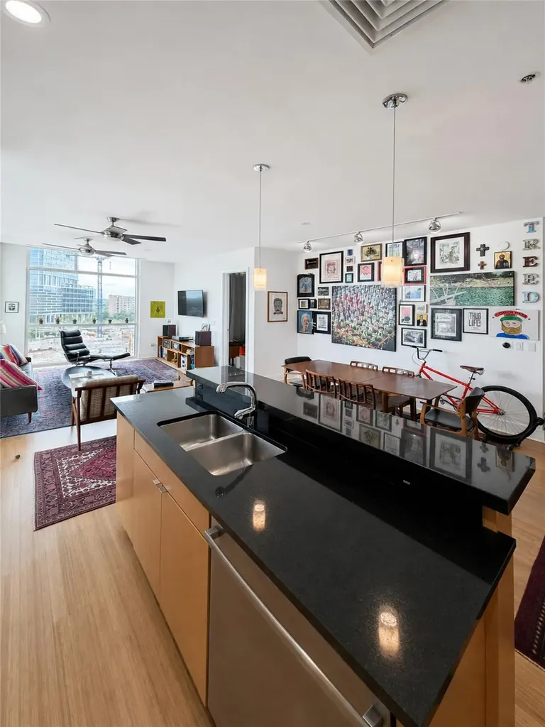 555 E 5th Street Austin TX 78701