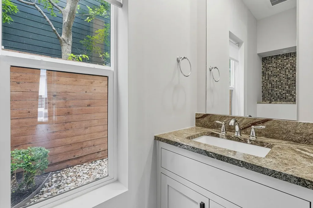 1307 Clifford Avenue Austin TX 78702