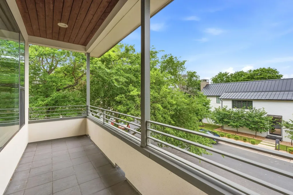 1307 Clifford Avenue Austin TX 78702