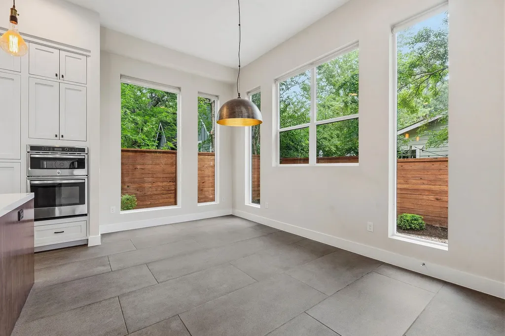 1307 Clifford Avenue Austin TX 78702