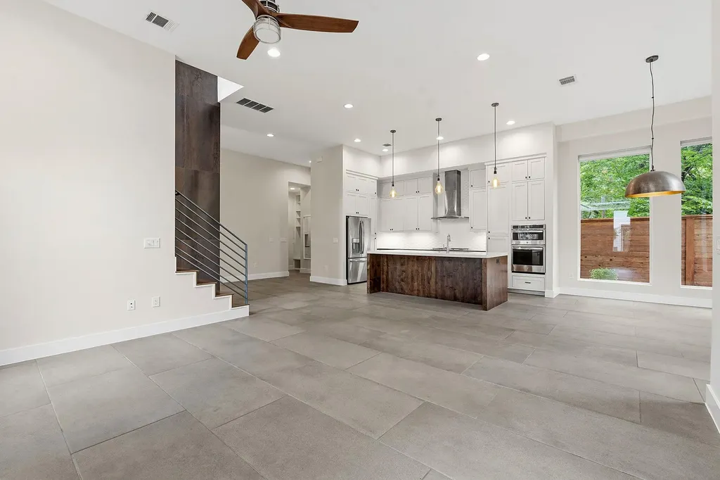 1307 Clifford Avenue Austin TX 78702