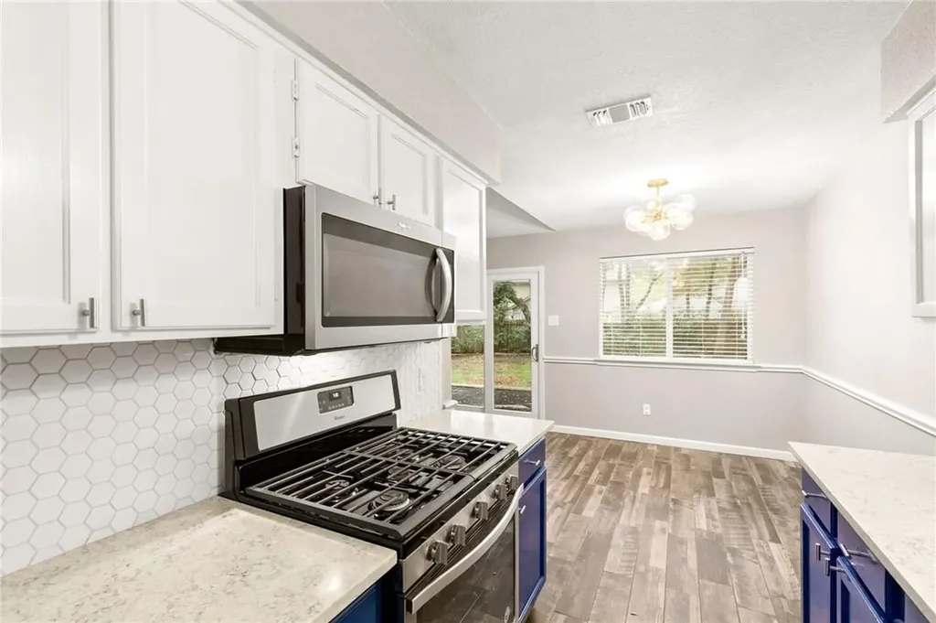 9708 Moorberry Street Austin TX 78729