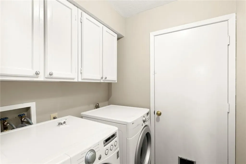 9708 Moorberry Street Austin TX 78729