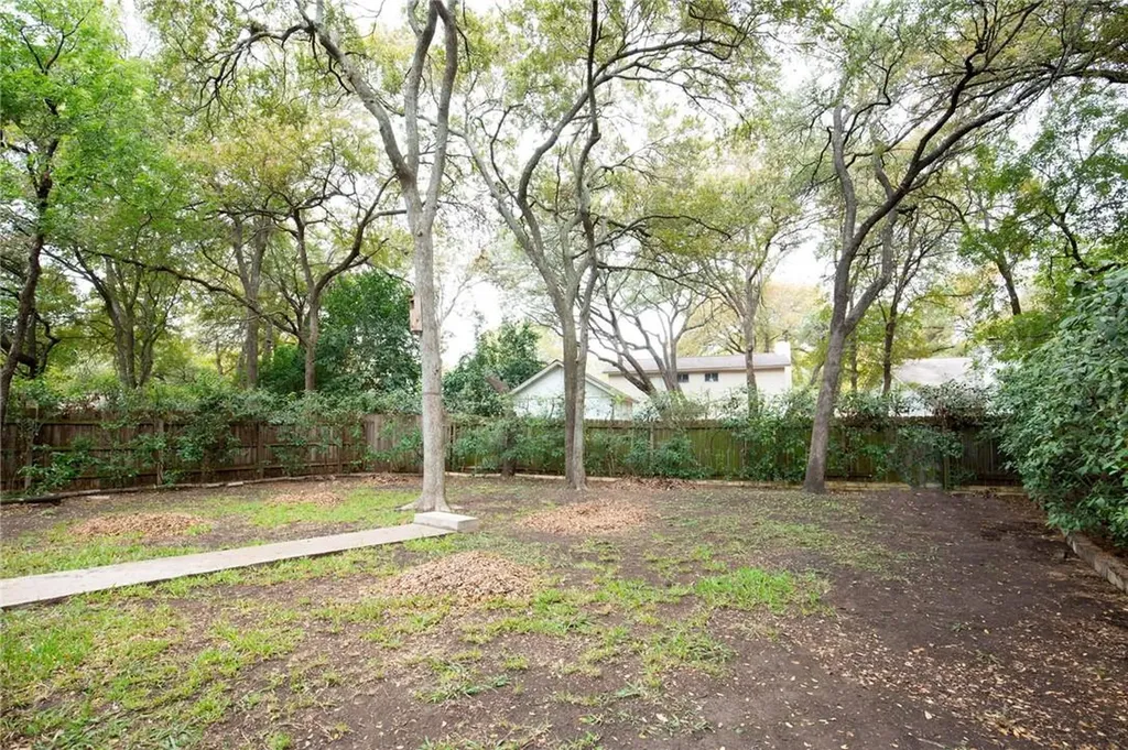 9708 Moorberry Street Austin TX 78729