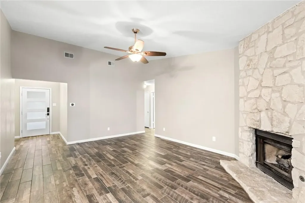 9708 Moorberry Street Austin TX 78729
