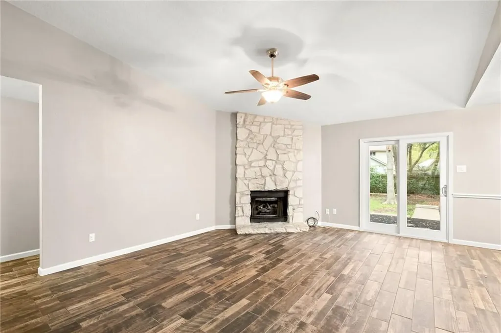 9708 Moorberry Street Austin TX 78729