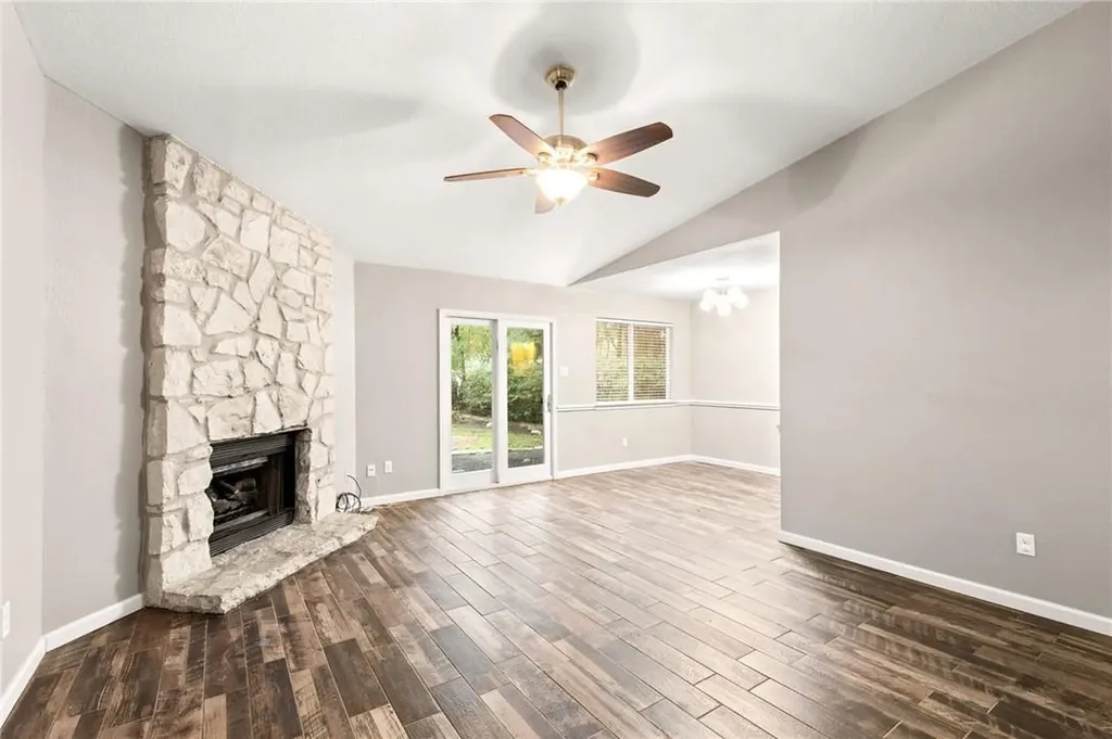 9708 Moorberry Street Austin TX 78729