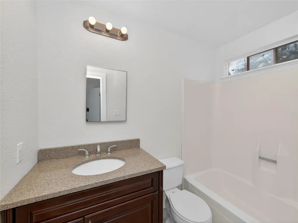 602 Old Stone Road Austin TX 78745
