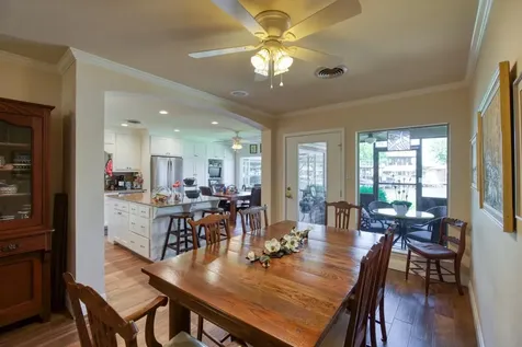 213 Lakeview Sunrise Beach TX 78643