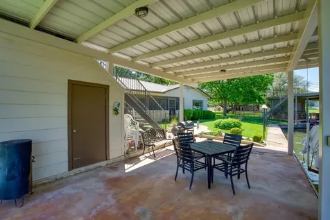 213 Lakeview Sunrise Beach TX 78643