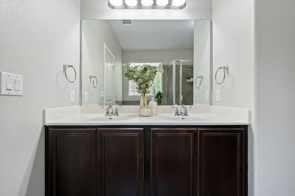 1624 Willow Vista Round Rock TX 78664