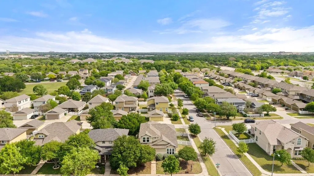 1624 Willow Vista Round Rock TX 78664