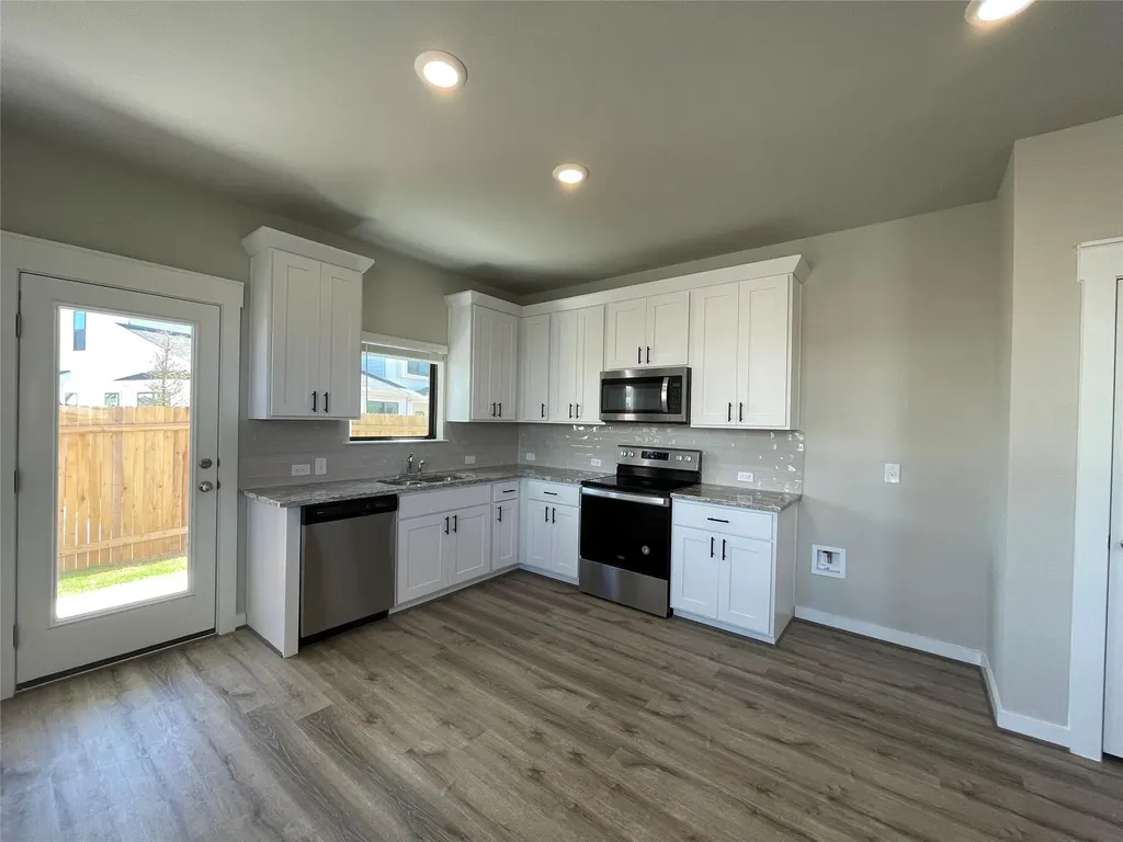 147 Waterside Road Buda TX 78610
