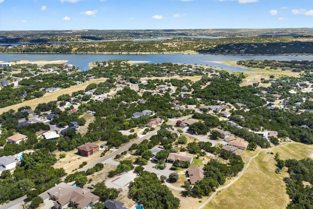 20803 Mckinley Cove Lago Vista TX 78645