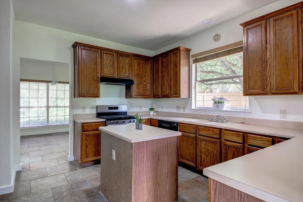 6301 Thirlmare Court Austin TX 78754
