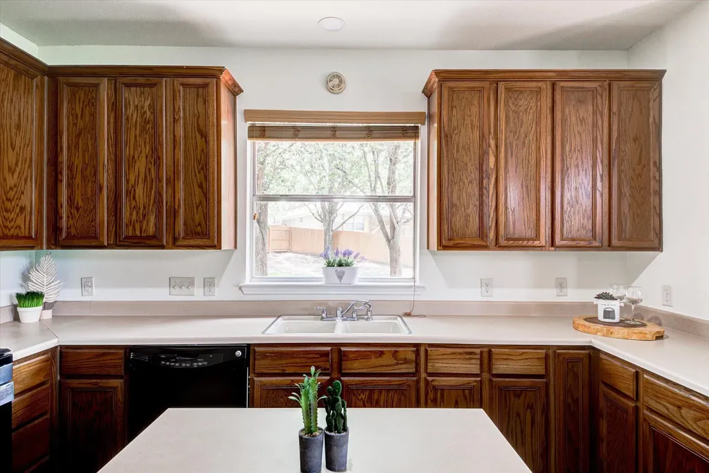 6301 Thirlmare Court Austin TX 78754