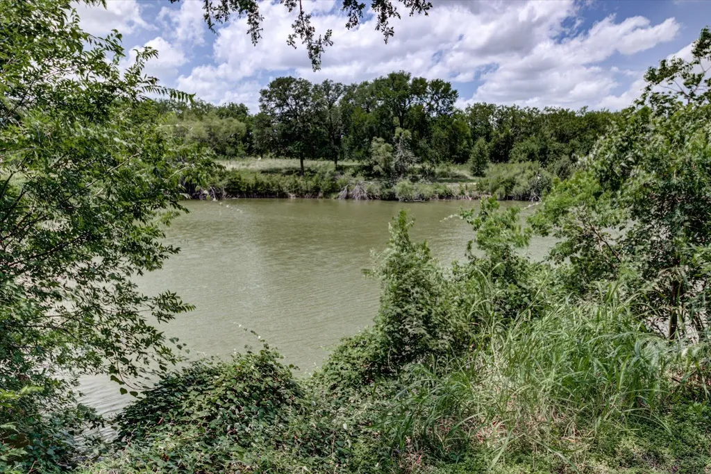 6301 Thirlmare Court Austin TX 78754