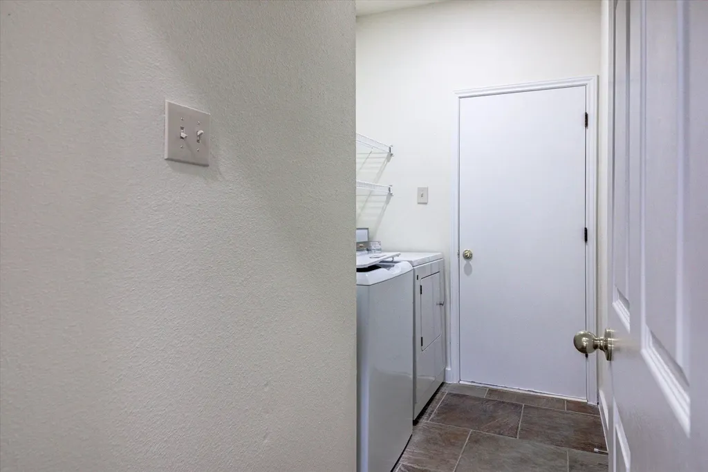 6301 Thirlmare Court Austin TX 78754