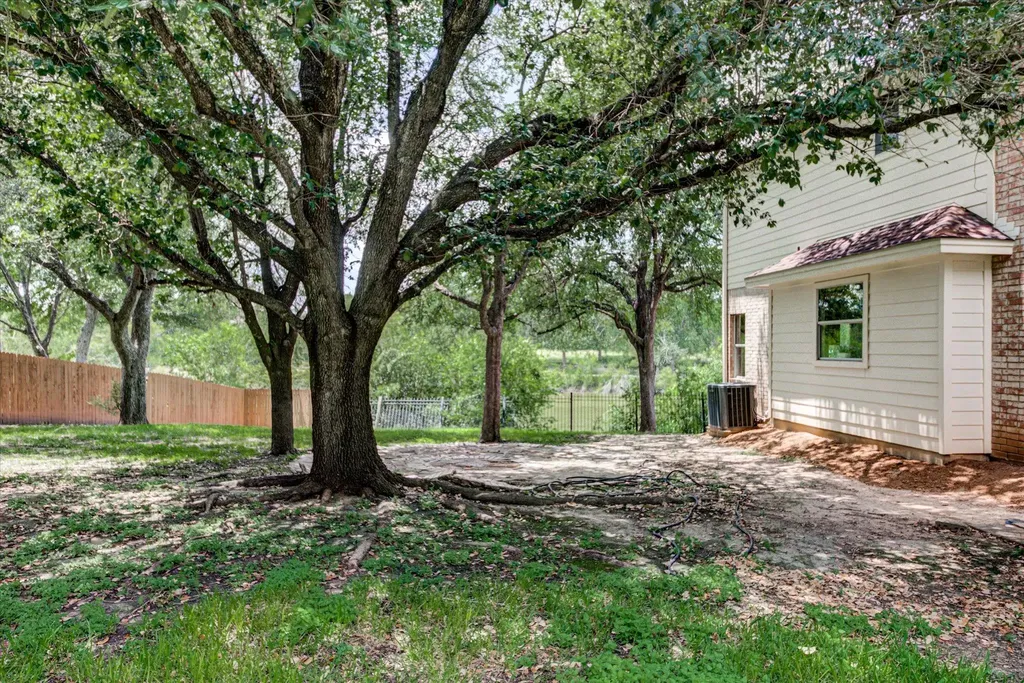 6301 Thirlmare Court Austin TX 78754