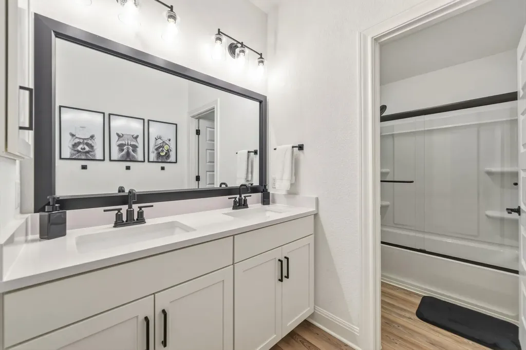 209 Turnbuckle Bend Leander TX 78641