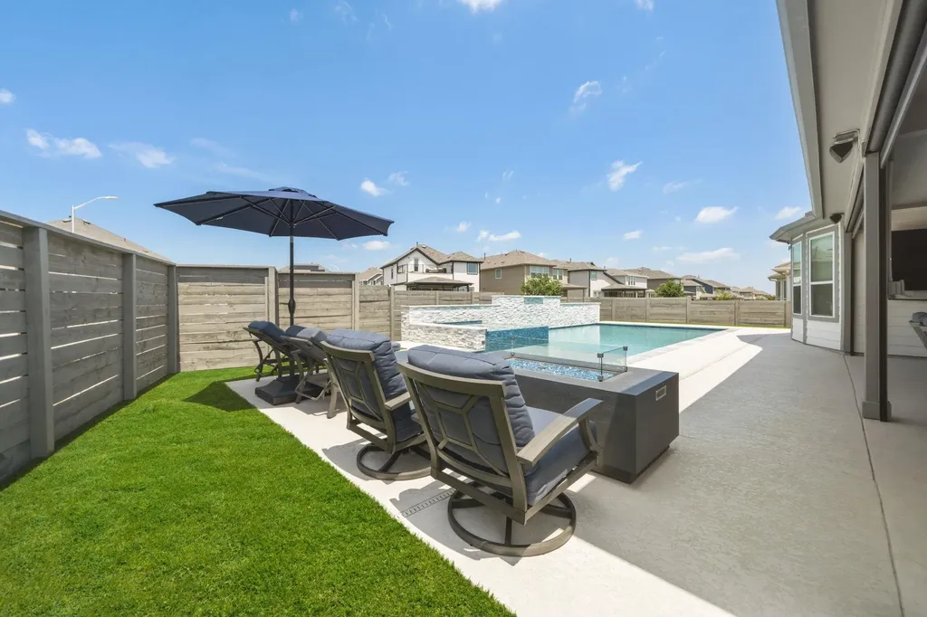 209 Turnbuckle Bend Leander TX 78641