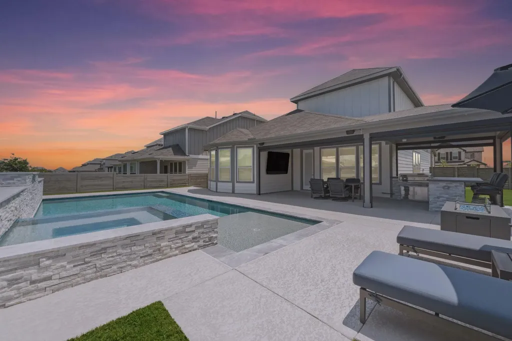 209 Turnbuckle Bend Leander TX 78641