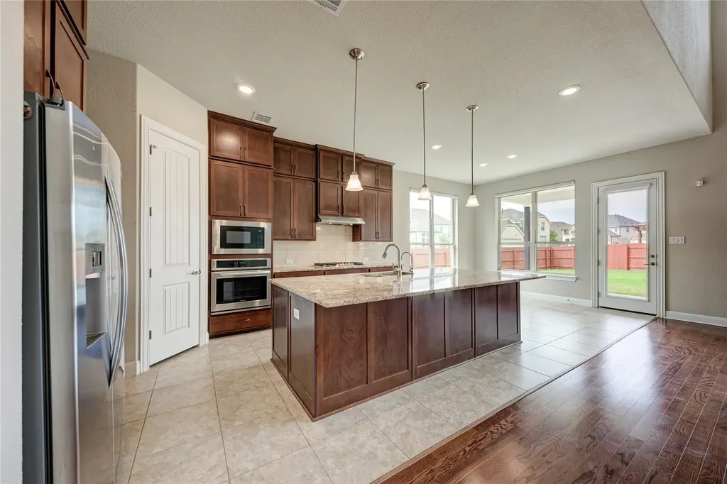 709 Critty Lane Leander TX 78641