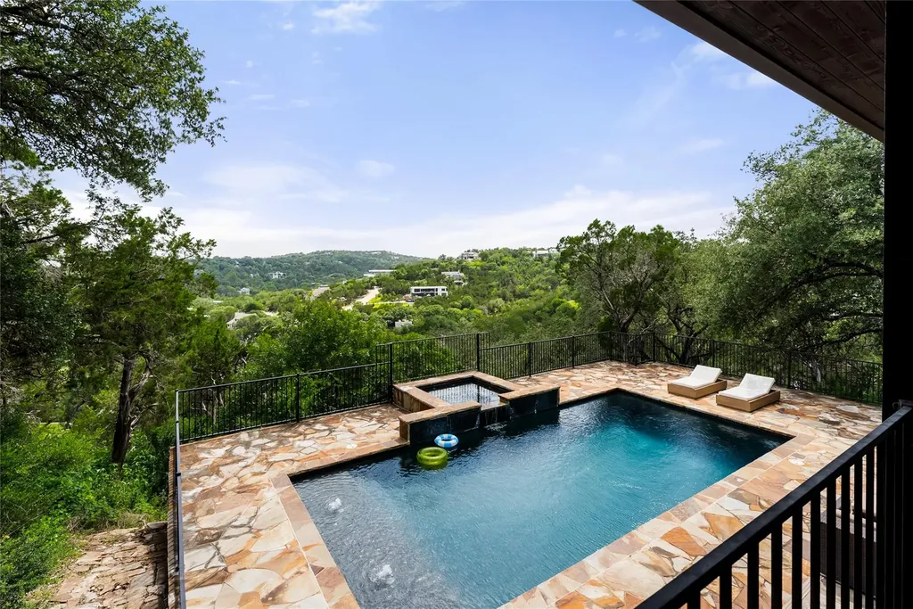 411 Skyline Drive West Lake Hills TX 78746