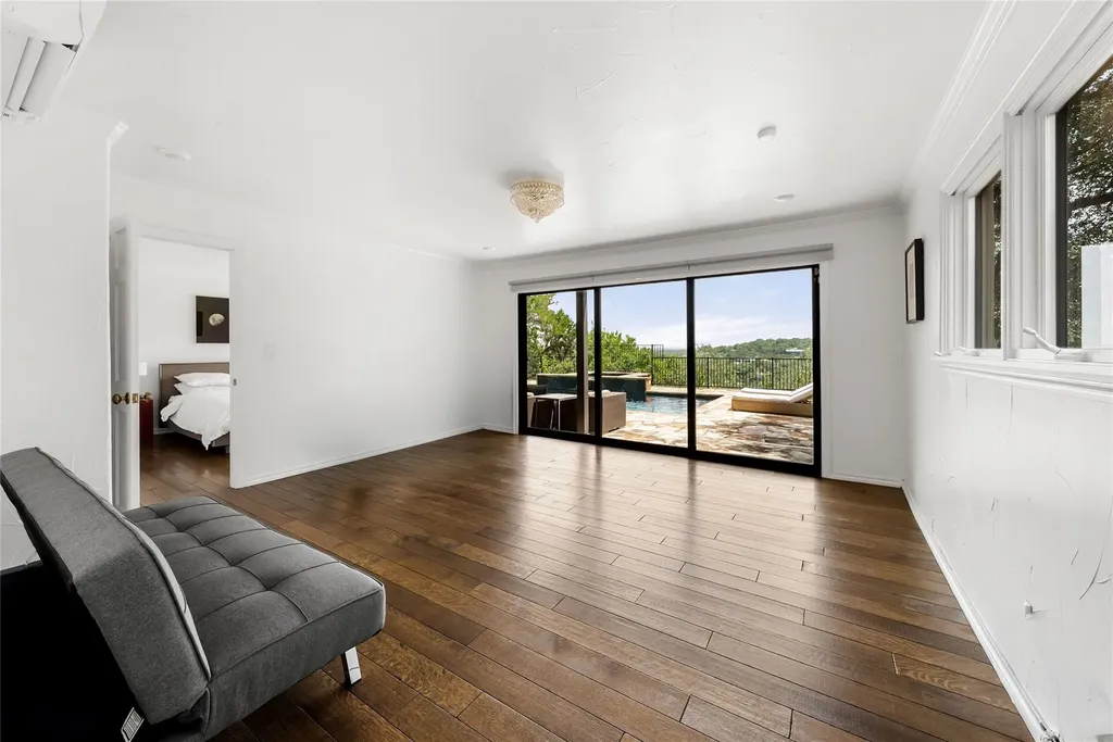 411 Skyline Drive West Lake Hills TX 78746