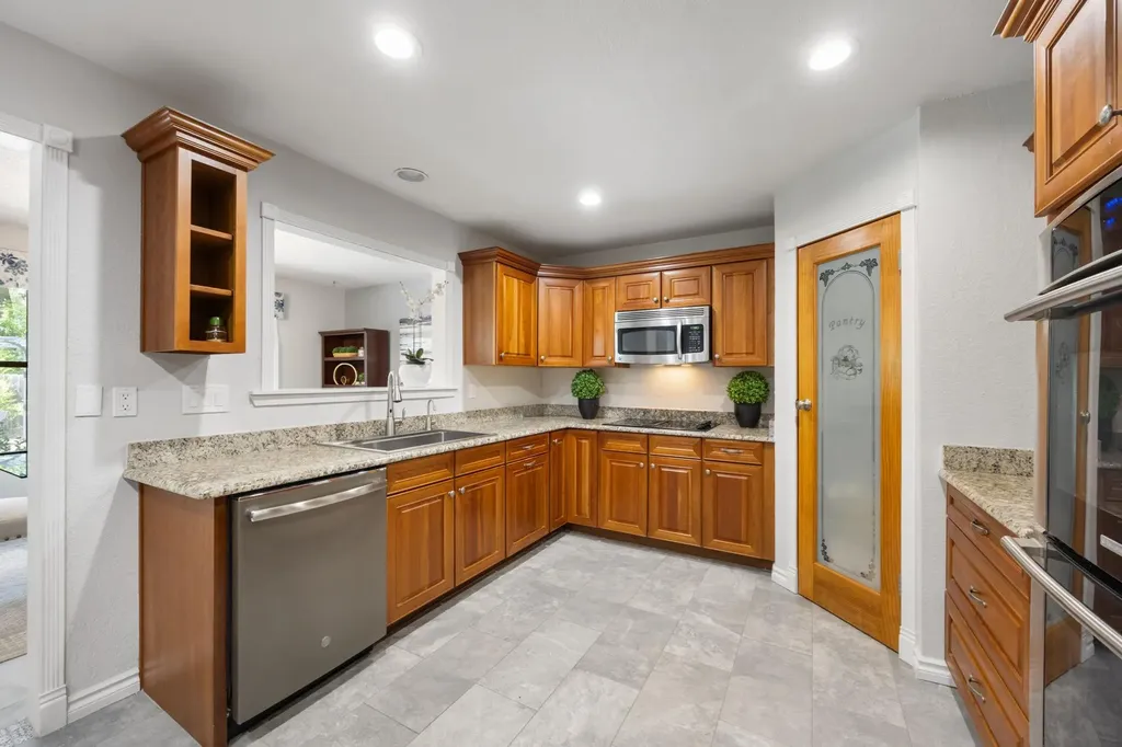 10710 Bayridge Cove Austin TX 78759